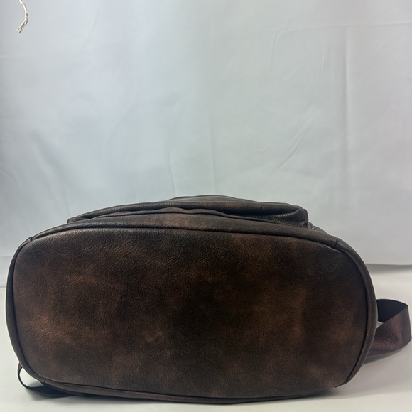 Cluci Travel Fashion Leather Designer Women's Large Backpack - Picture 15 of 16